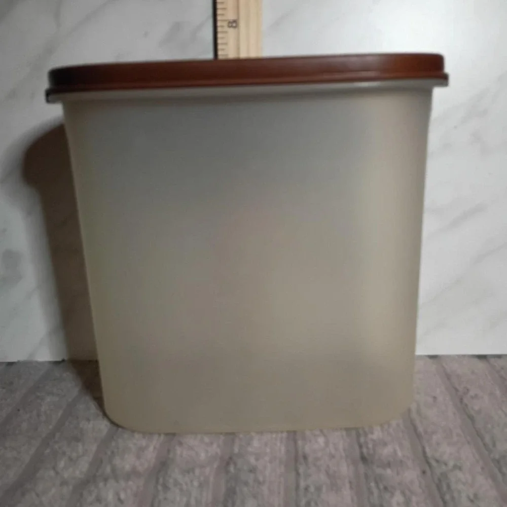 Tupperware Modular Mates Oval 3 Canister Brown Seal Translucent Base 1.7L 7 Cup